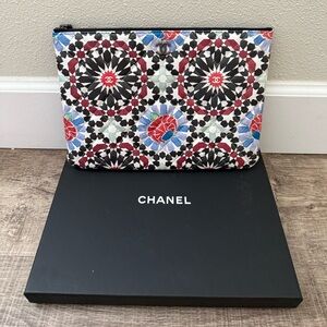 Like New 100% Authentic CHANEL Dubai Print Pouch Medium O-Case